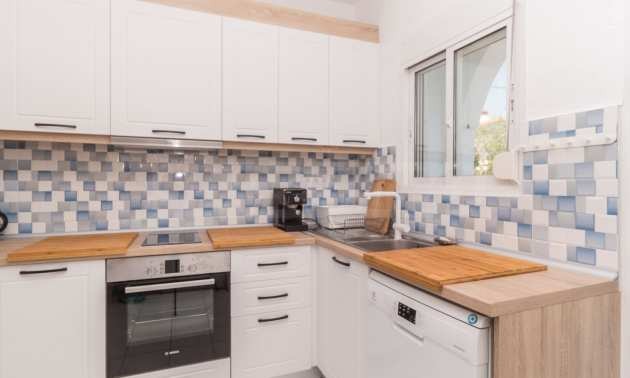 Продава КЪЩА, Извън страната, област Извън страната, снимка 2 - Къщи - 51663869