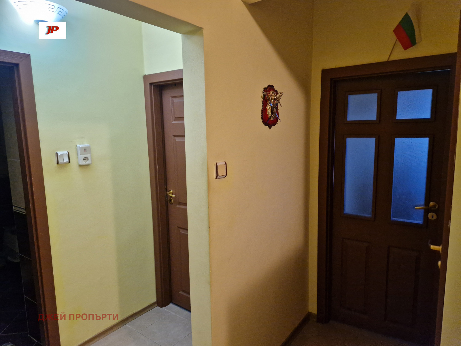 Продава 3-СТАЕН, гр. Пловдив, Въстанически, снимка 3 - Апартаменти - 53902030