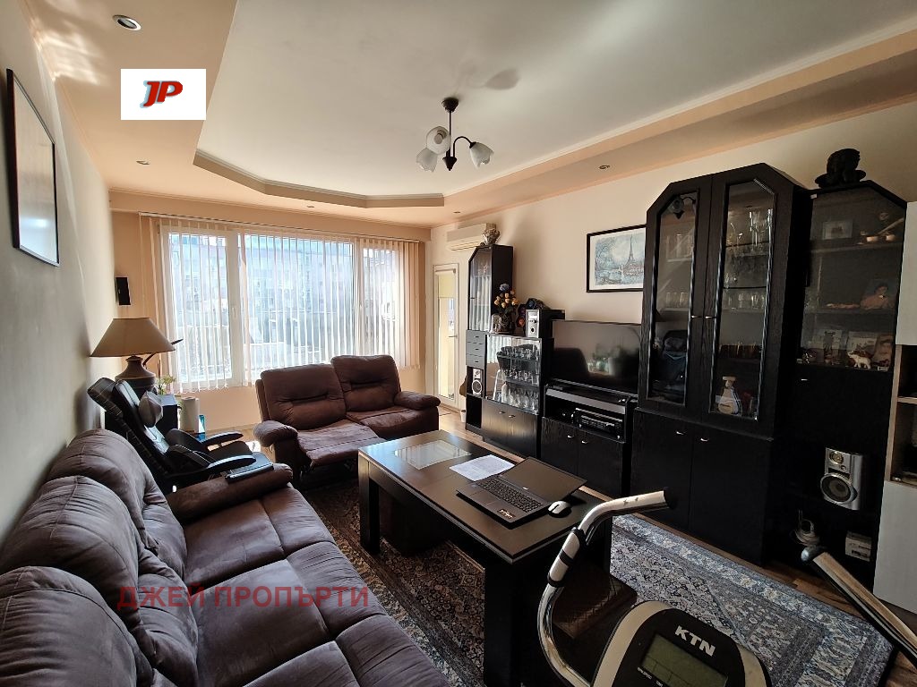 Продава 3-СТАЕН, гр. Пловдив, Въстанически, снимка 3 - Апартаменти - 53902030