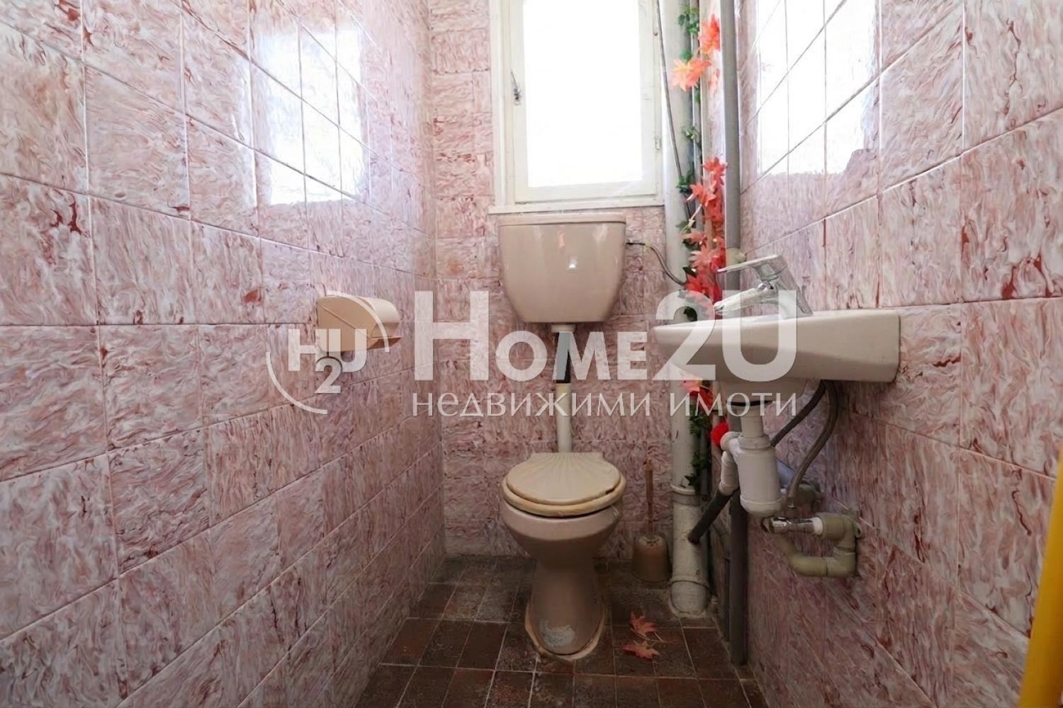 Продава КЪЩА, гр. София, в.з.Люлин, снимка 15 - Къщи - 54200218