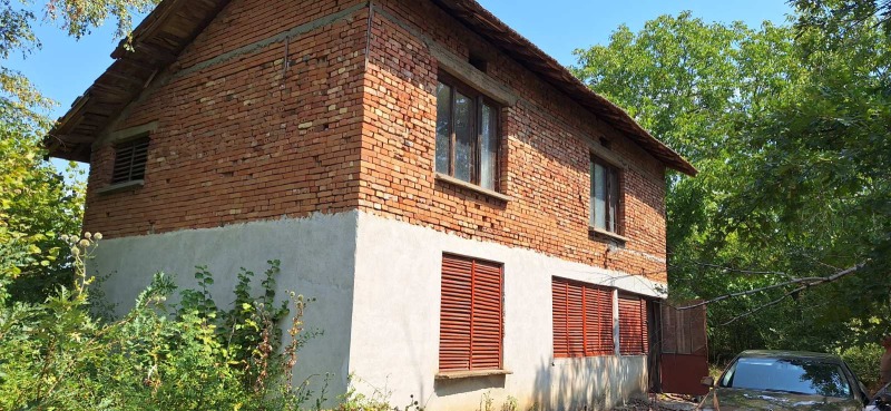 Продава ВИЛА в област Русе, с. Николово - 120 кв.м / 25 000 € » 48 895.75 лв., Гарвалов
