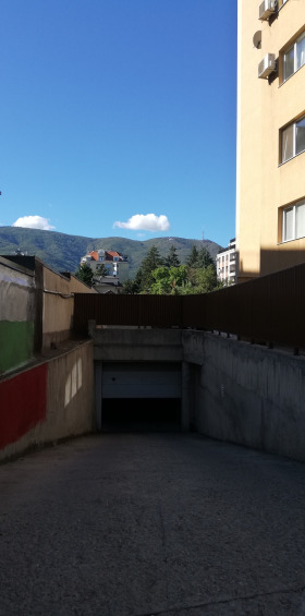 Χώρος στάθμευσης Βακστον, Σοφηια