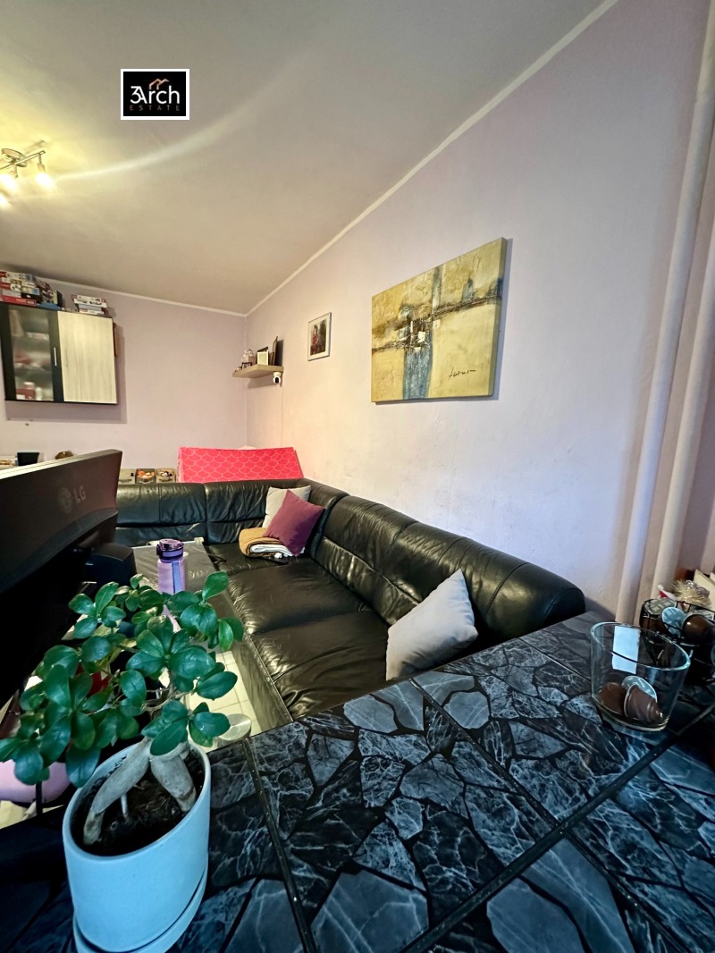 Продава 2-СТАЕН, град София, Овча купел 1 • 120000 € / 234699.60 лв. • 87034018 1