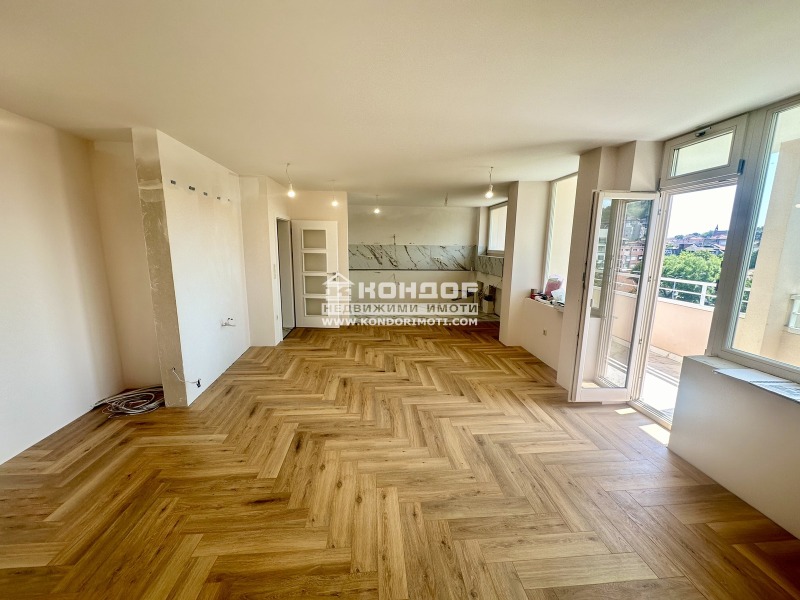 Te koop  2 slaapkamers Plovdiv , Tsentar , 130 m² | 56128779 - afbeelding [2]