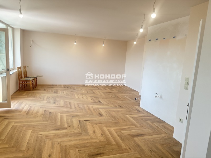 De vânzare  2 dormitoare Plovdiv , Țentâr , 130 mp | 56128779 - imagine [4]