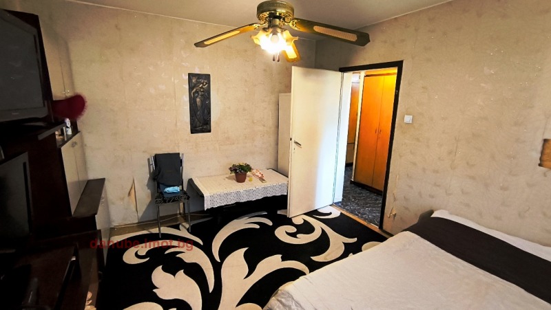 Продаја  1 спаваћа соба Русе , Здравец Изток , 64 м2 | 53933687 - слика [4]
