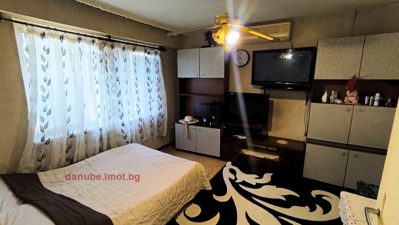 Продаја  1 спаваћа соба Русе , Здравец Изток , 64 м2 | 53933687 - слика [3]