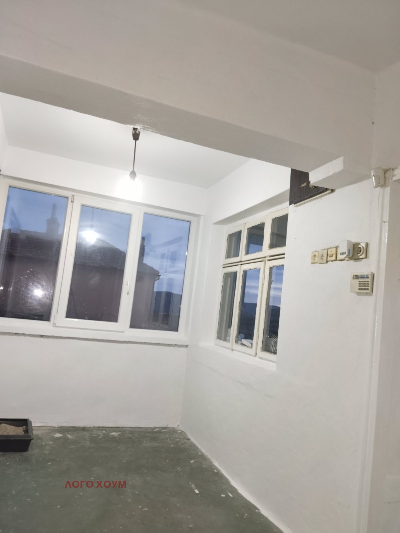 Продава КЪЩА, гр. Девня, област Варна, снимка 7 - Къщи - 52402748