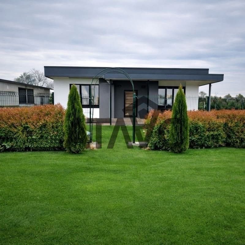 Продава КЪЩА, с. Скутаре, област Пловдив