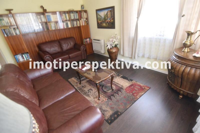 En venta  2 dormitorios Plovdiv , Kyuchuk Parizh , 97 metros cuadrados | 55193647 - imagen [3]