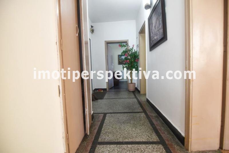 En venta  2 dormitorios Plovdiv , Kyuchuk Parizh , 97 metros cuadrados | 55193647 - imagen [15]