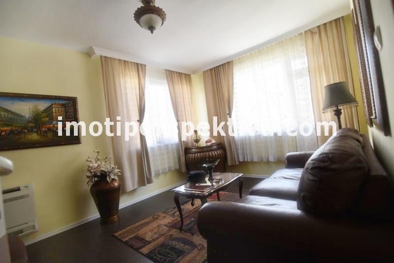 En venta  2 dormitorios Plovdiv , Kyuchuk Parizh , 97 metros cuadrados | 55193647 - imagen [4]