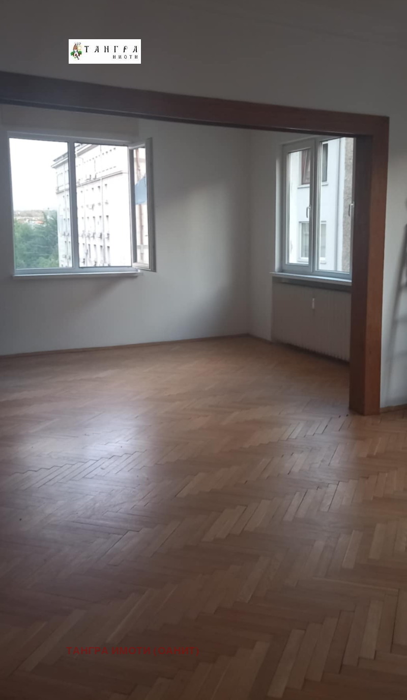 Продава  3-стаен град София , Център , 91 кв.м | 22440040 - изображение [2]