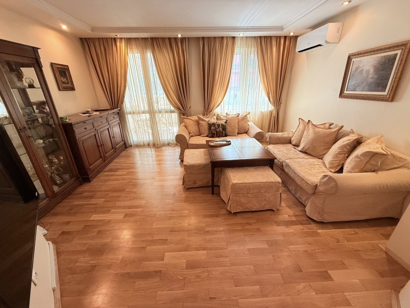 Продава 3-СТАЕН, гр. Бургас, Център, снимка 9 - Апартаменти - 53403930