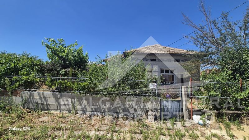 Продава  Къща област Добрич , с. Нова Камена , 128 кв.м | 88910510