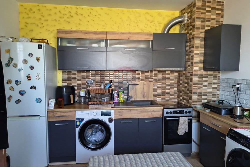 Продава 2-СТАЕН, гр. София, Военна рампа, снимка 2 - Апартаменти - 54204391