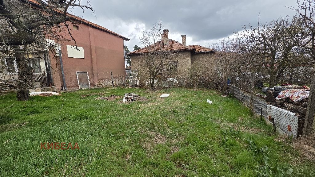 Продава КЪЩА, гр. Радомир, област Перник