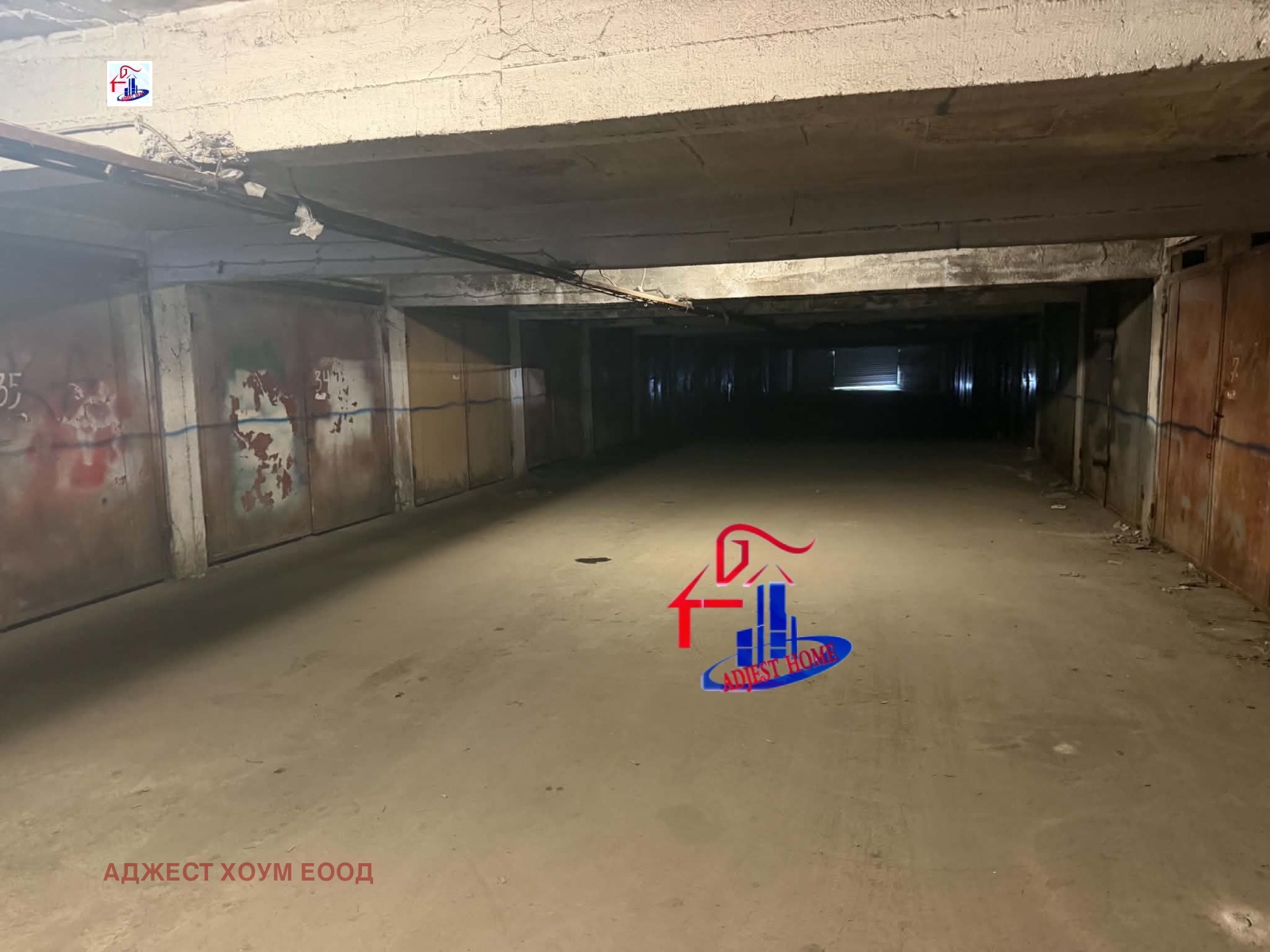 Продава ГАРАЖ, ПАРКОМЯСТО, гр. Шумен, Център, снимка 2 - Гаражи и паркоместа - 55107417