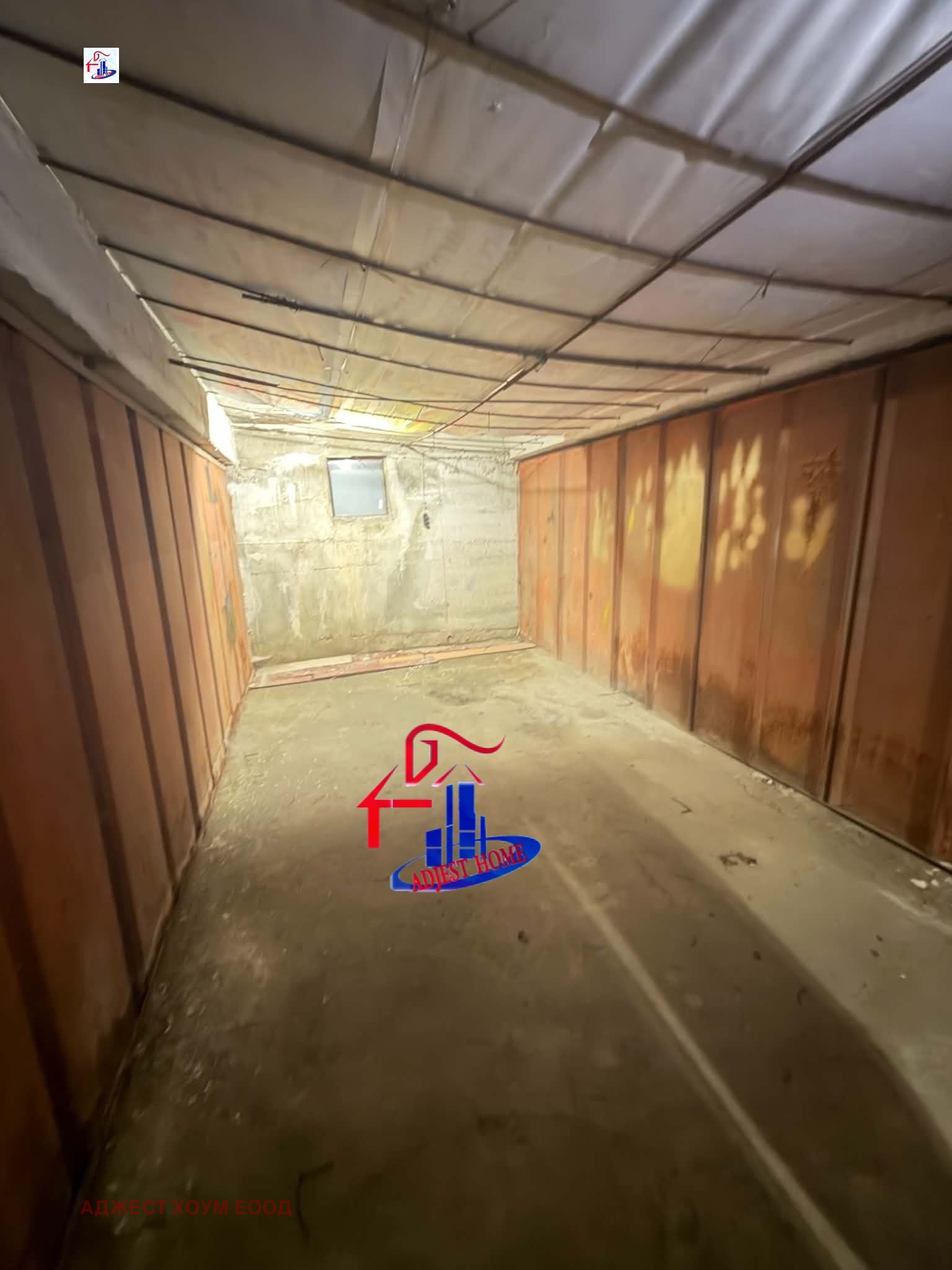 Продава ГАРАЖ, ПАРКОМЯСТО, гр. Шумен, Център, снимка 4 - Гаражи и паркоместа - 55107417