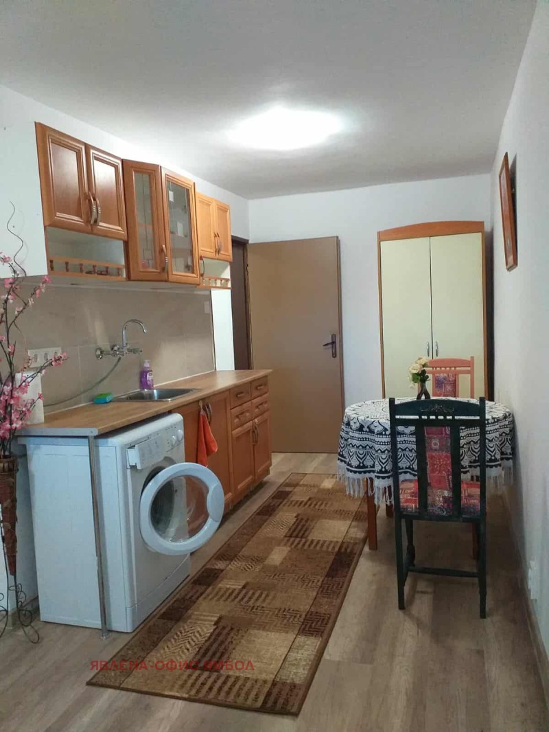 Продава 1-СТАЕН, град Ямбол, Васил Левски • 41000 € / 80189.03 лв. • 26044158 1