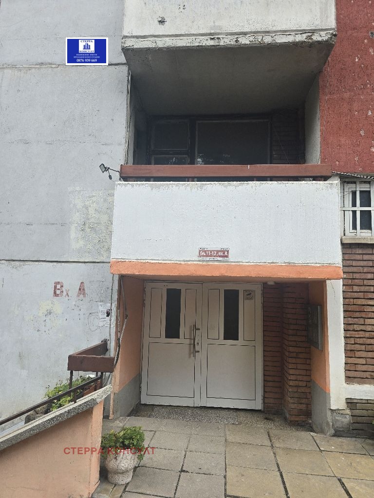 Myytävänä  3 makuuhuonetta Sofia , Zona B-19 , 112 neliömetriä | 94670007