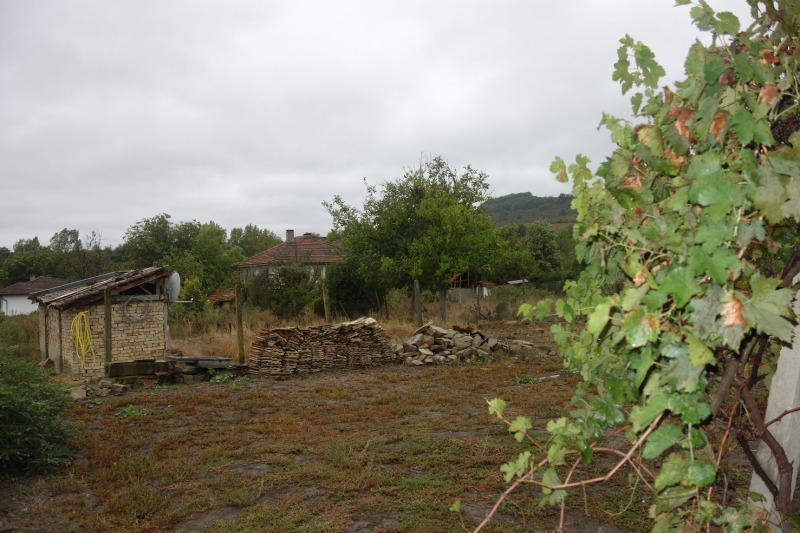 Продава КЪЩА, с. Асеново, област Велико Търново, снимка 11 - Къщи - 52605301