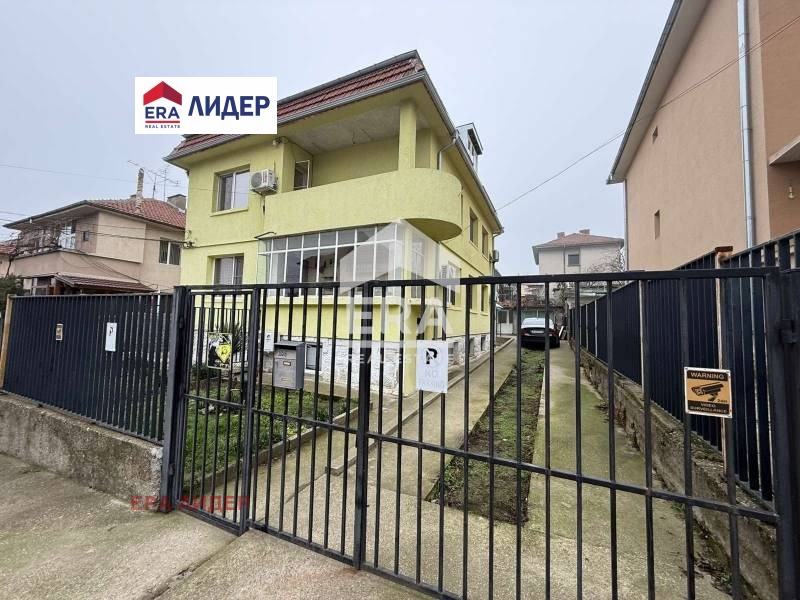 Продава КЪЩА, гр. Русе, Дружба 2, снимка 3 - Къщи - 55041000