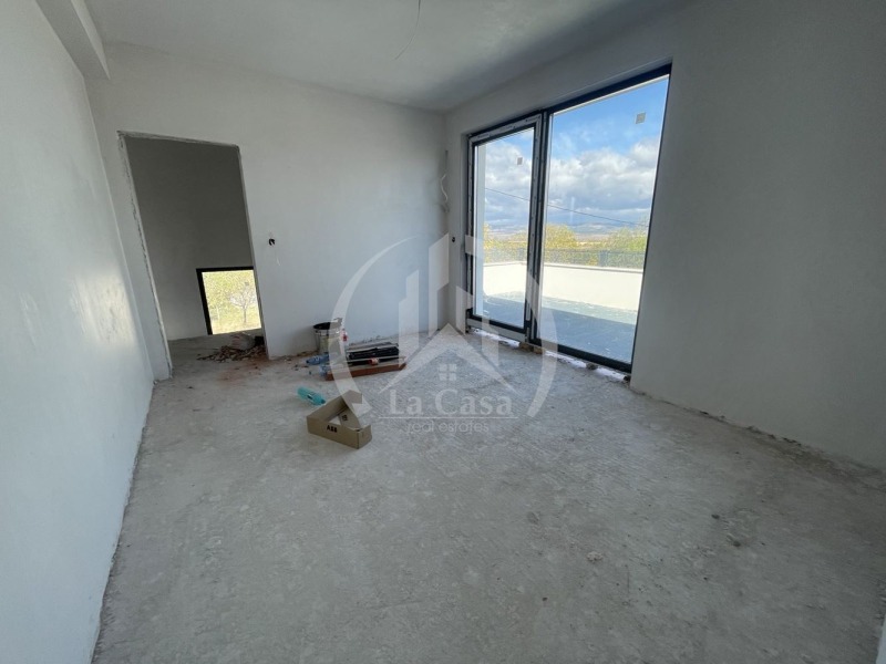 Продава КЪЩА, с. Хераково, област София област, снимка 15 - Къщи - 52597417