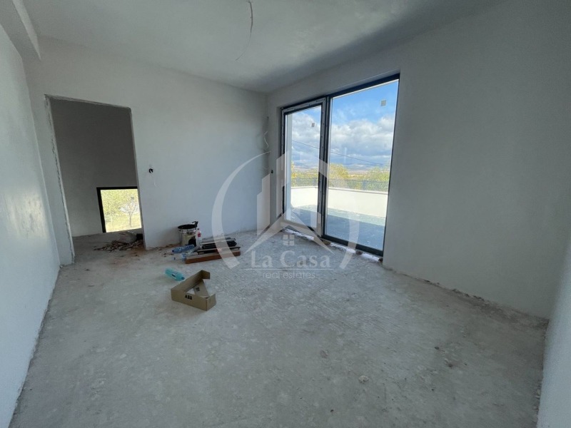 Продава КЪЩА, с. Хераково, област София област, снимка 8 - Къщи - 52597417