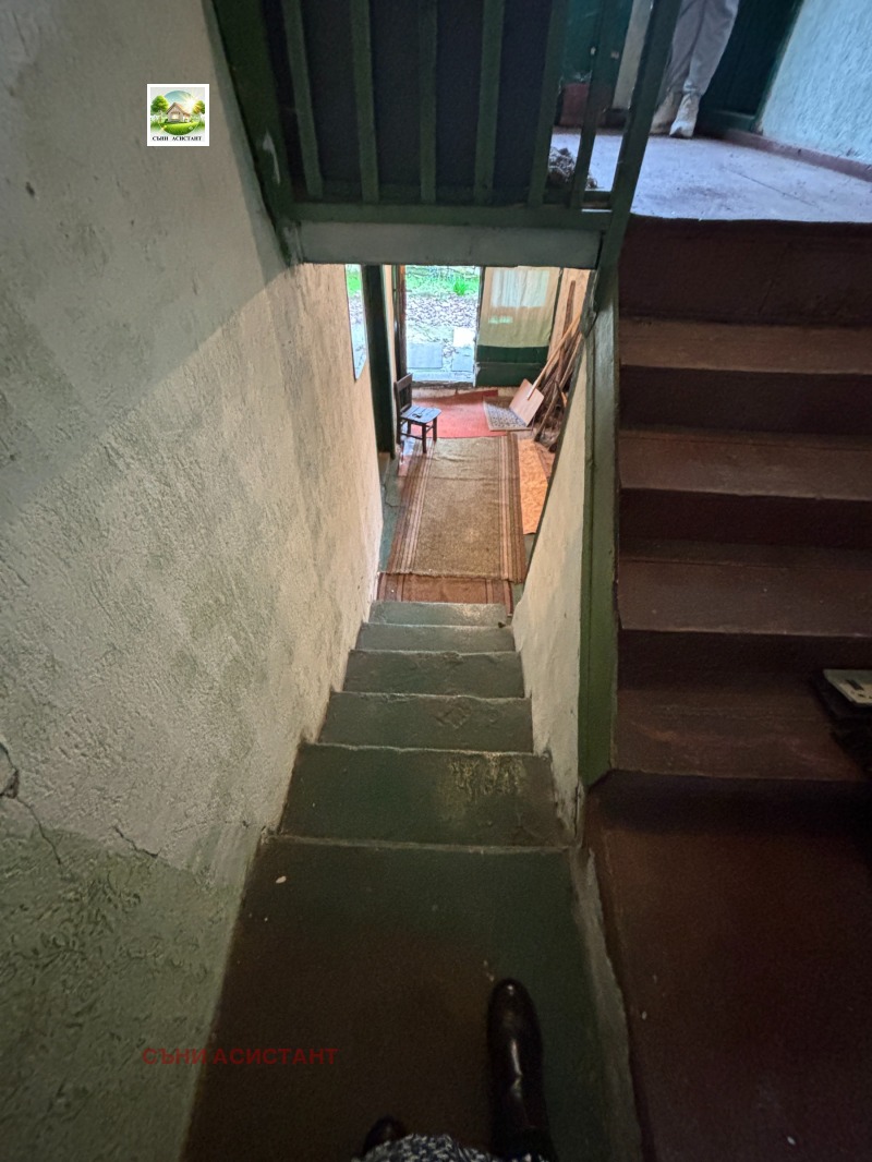 Продава КЪЩА, с. Средно градище, област Стара Загора, снимка 11 - Къщи - 52707235