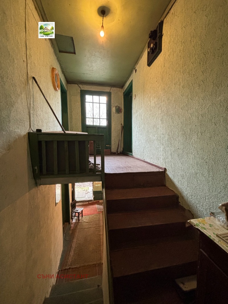 Продава КЪЩА, с. Средно градище, област Стара Загора, снимка 10 - Къщи - 52707235