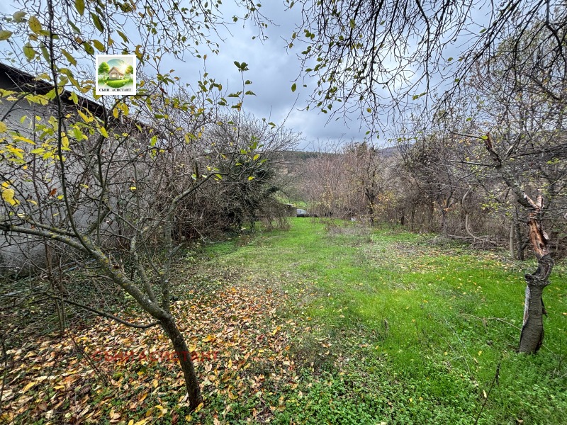 Продава КЪЩА, с. Средно градище, област Стара Загора, снимка 5 - Къщи - 52707235