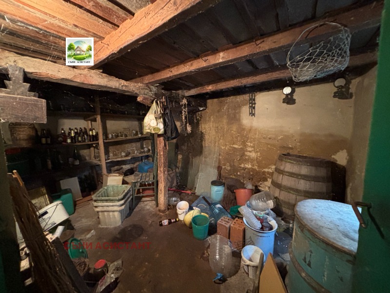 Продава КЪЩА, с. Средно градище, област Стара Загора, снимка 16 - Къщи - 52707235