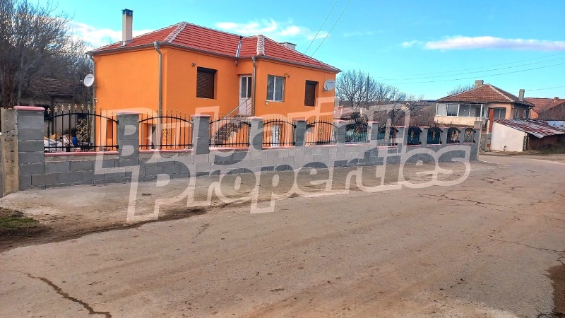 Продава КЪЩА, с. Момина църква, област Бургас