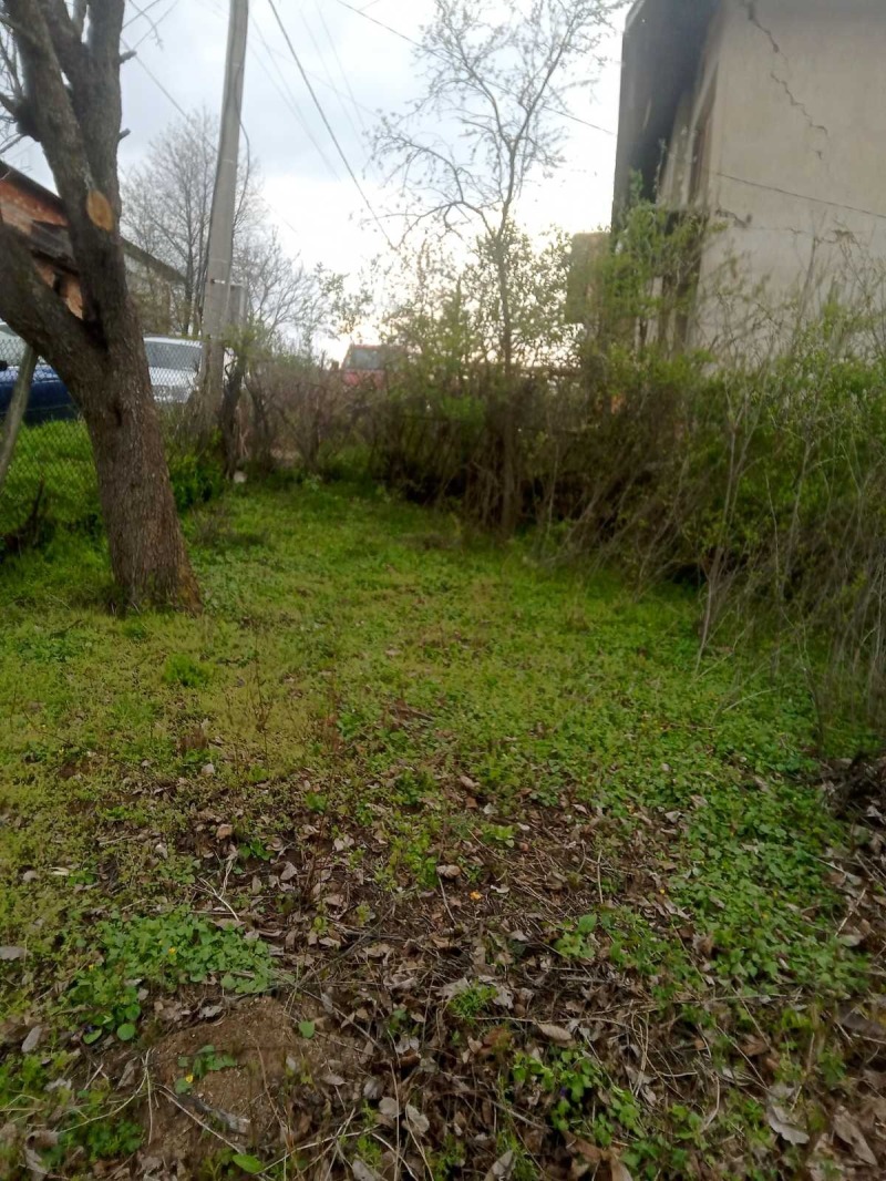 Продава ПАРЦЕЛ, с. Кралев дол, област Перник