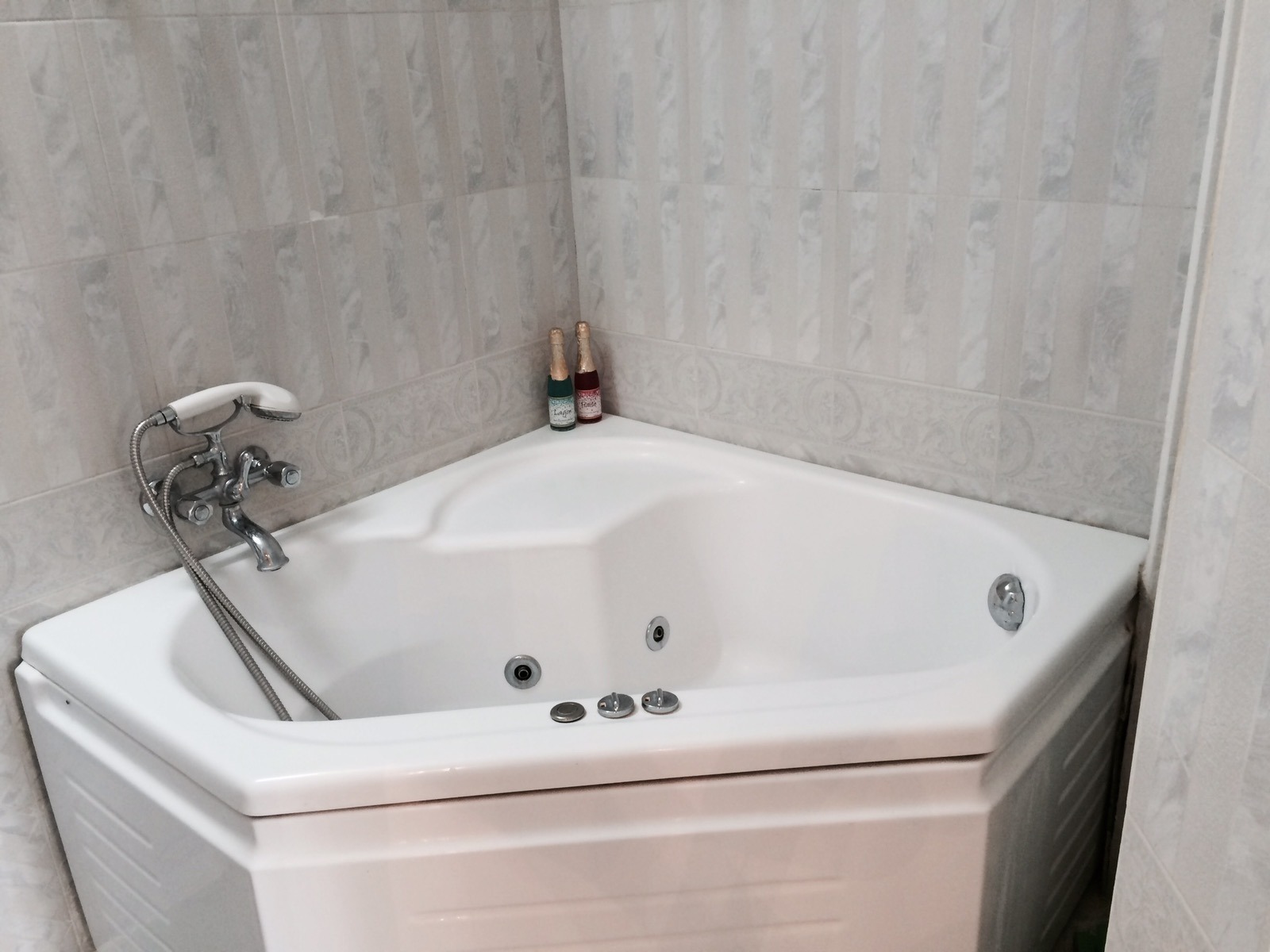 Продава 3-СТАЕН, гр. Варна, Център, снимка 4 - Апартаменти - 54199932