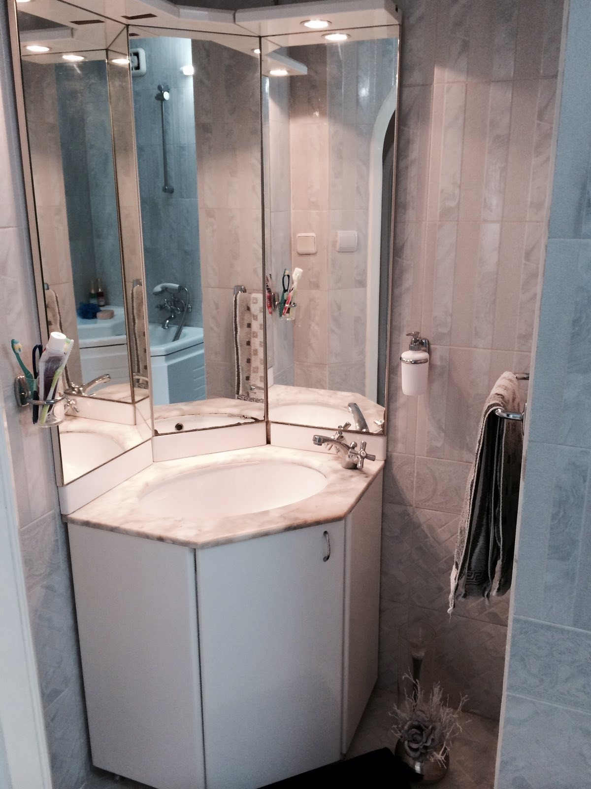 Продава 3-СТАЕН, гр. Варна, Център, снимка 8 - Апартаменти - 54199932