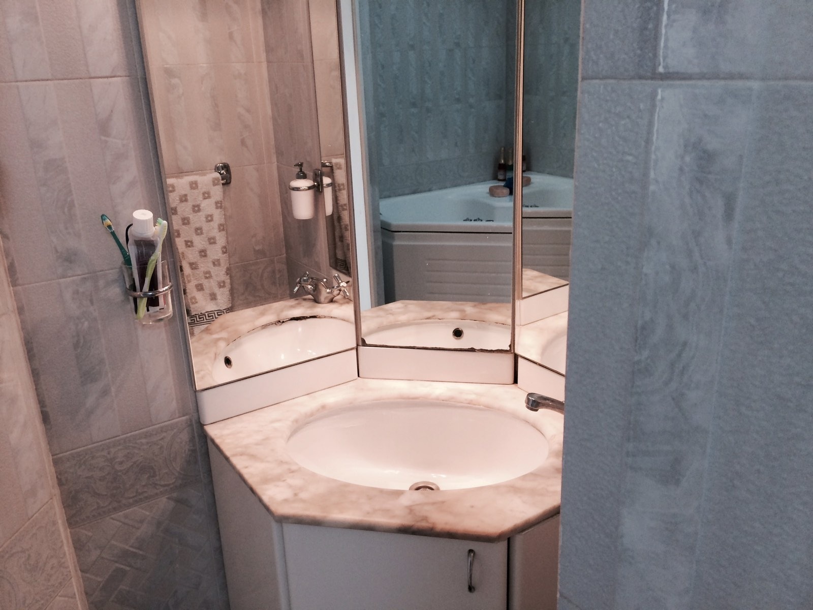 Продава 3-СТАЕН, гр. Варна, Център, снимка 6 - Апартаменти - 54199932