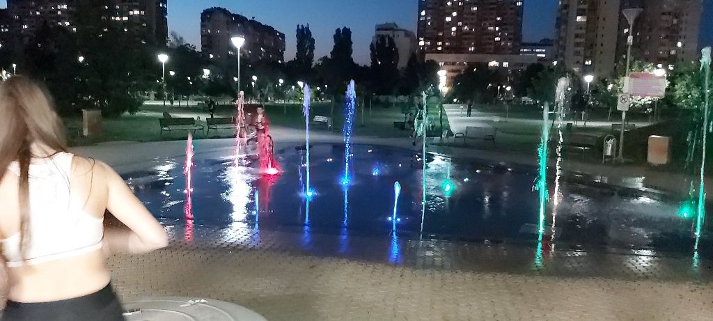 Продава МНОГОСТАЕН, гр. София, Център, снимка 10 - Апартаменти - 54046389