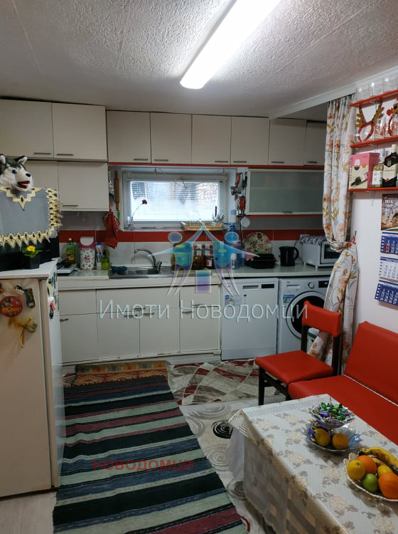 Продава КЪЩА, гр. Шумен, Център