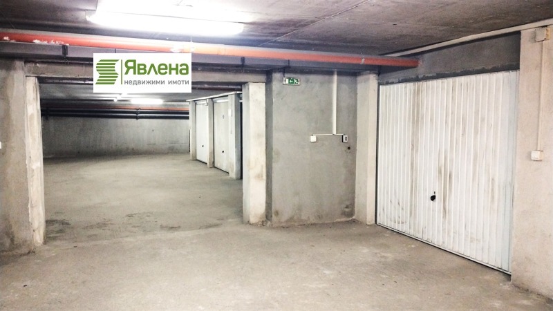 Продава ГАРАЖ, ПАРКОМЯСТО, гр. София, Зона Б-5, снимка 4 - Гаражи и паркоместа - 52646479