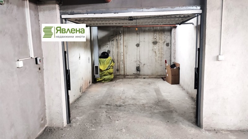 Продава ГАРАЖ, ПАРКОМЯСТО, гр. София, Зона Б-5, снимка 6 - Гаражи и паркоместа - 52646479
