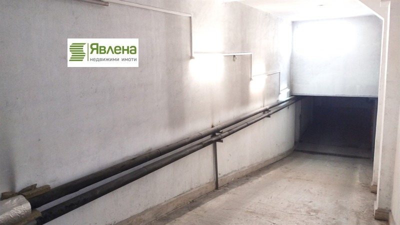 Продава ГАРАЖ, ПАРКОМЯСТО, гр. София, Зона Б-5, снимка 2 - Гаражи и паркоместа - 52646479