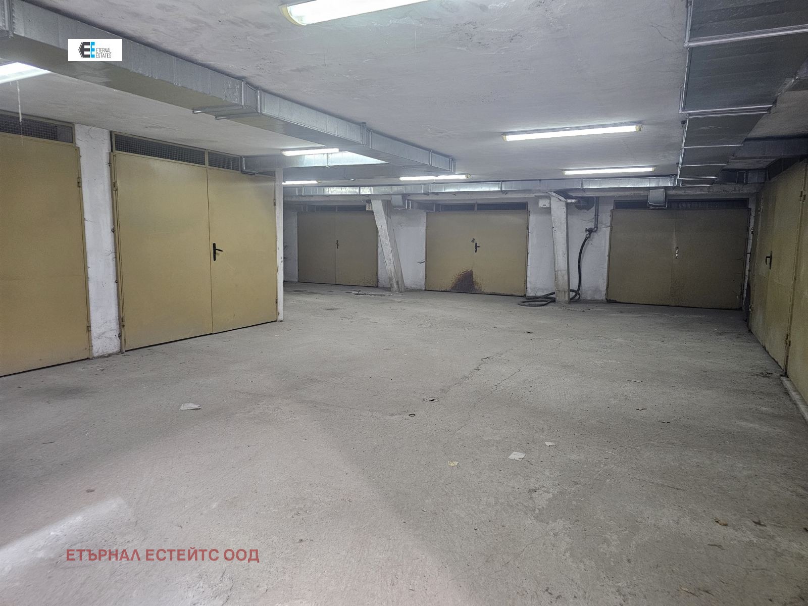Продава ГАРАЖ, ПАРКОМЯСТО, гр. София, Бъкстон, снимка 10 - Гаражи и паркоместа - 55538485