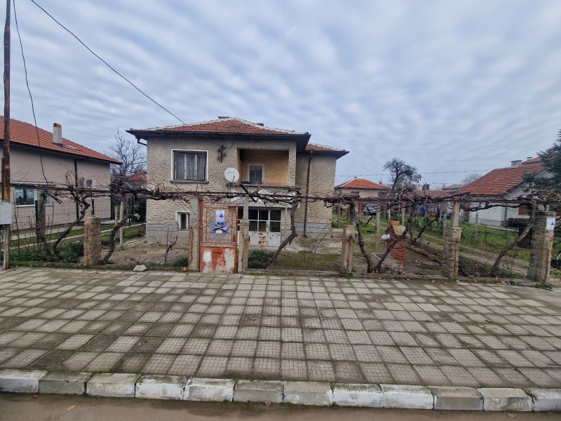 Продава КЪЩА в област Пловдив, гр. Садово - 72 кв.м / 99 900 € » 195 387.42 лв., РЕМАКС АДВАНТИДЖ