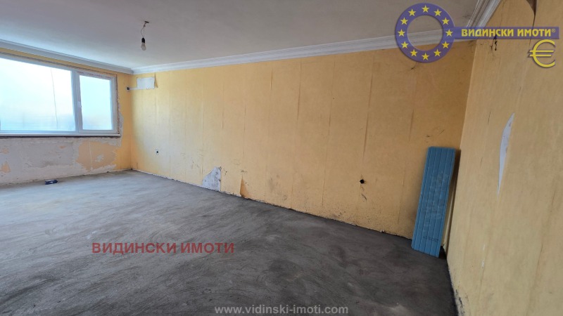 Продава  2-стаен град Видин , Център , 68 кв.м | 90712540