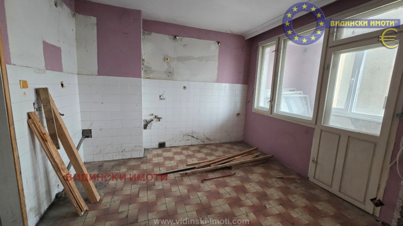 Продава  2-стаен град Видин , Център , 68 кв.м | 90712540 - изображение [4]