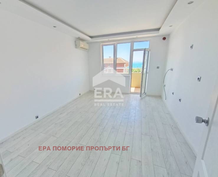 Продава МНОГОСТАЕН, гр. Поморие, област Бургас, снимка 3 - Апартаменти - 54765736