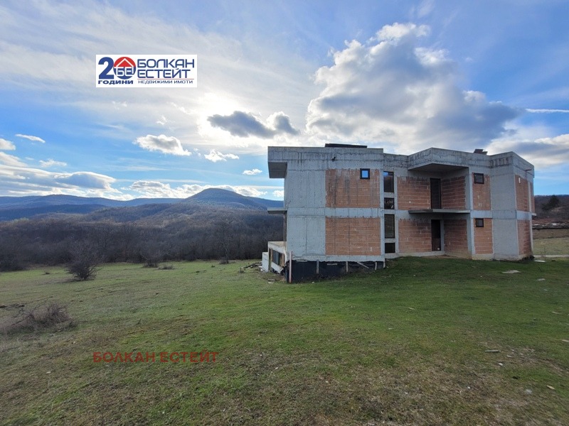 Продава КЪЩА, с. Радковци, област Велико Търново, снимка 5 - Къщи - 41822184