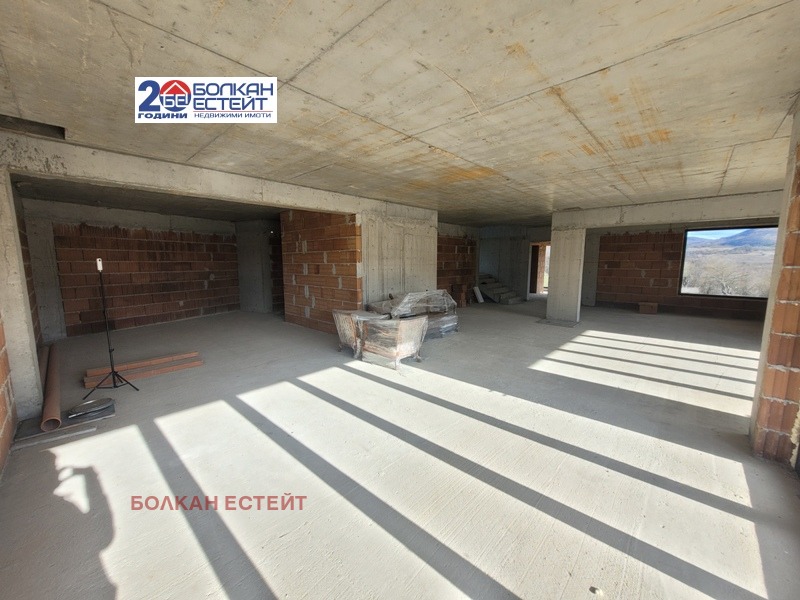 Продава КЪЩА, с. Радковци, област Велико Търново, снимка 11 - Къщи - 41822184